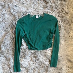 Aritzia TNA Emerald Green Long-Sleeve Ruched Side Crop Top